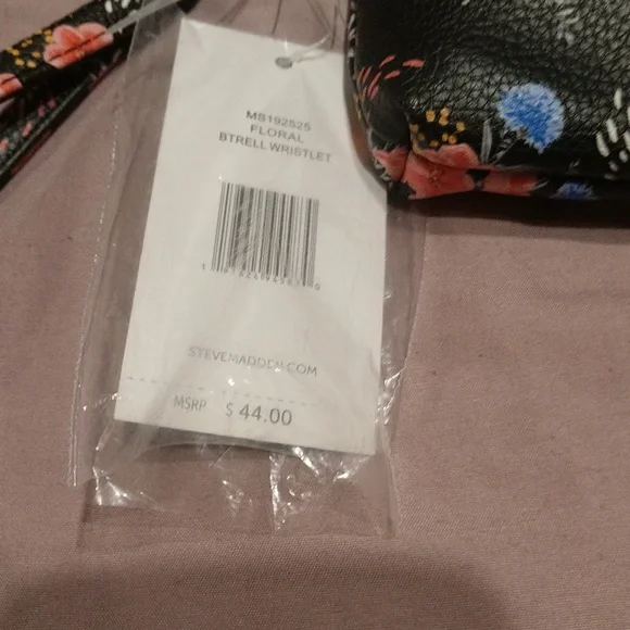 Steve Madden Wristlet Btrell NWT - Picture 5 of 5